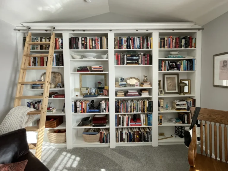 DG Custom Builders built in bookshelf.jpg