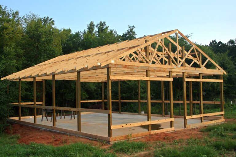DG Custom Builders dreamstime m 5512958